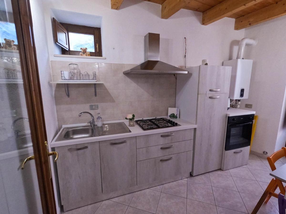 ラクイラ San Domenico House - Centro Storico Bed & Breakfast エクステリア 写真
