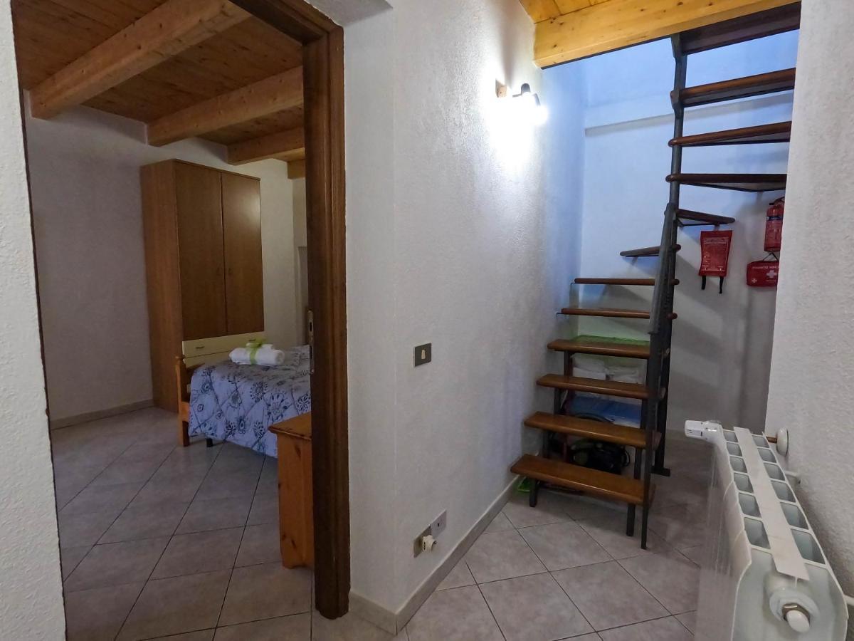 ラクイラ San Domenico House - Centro Storico Bed & Breakfast エクステリア 写真