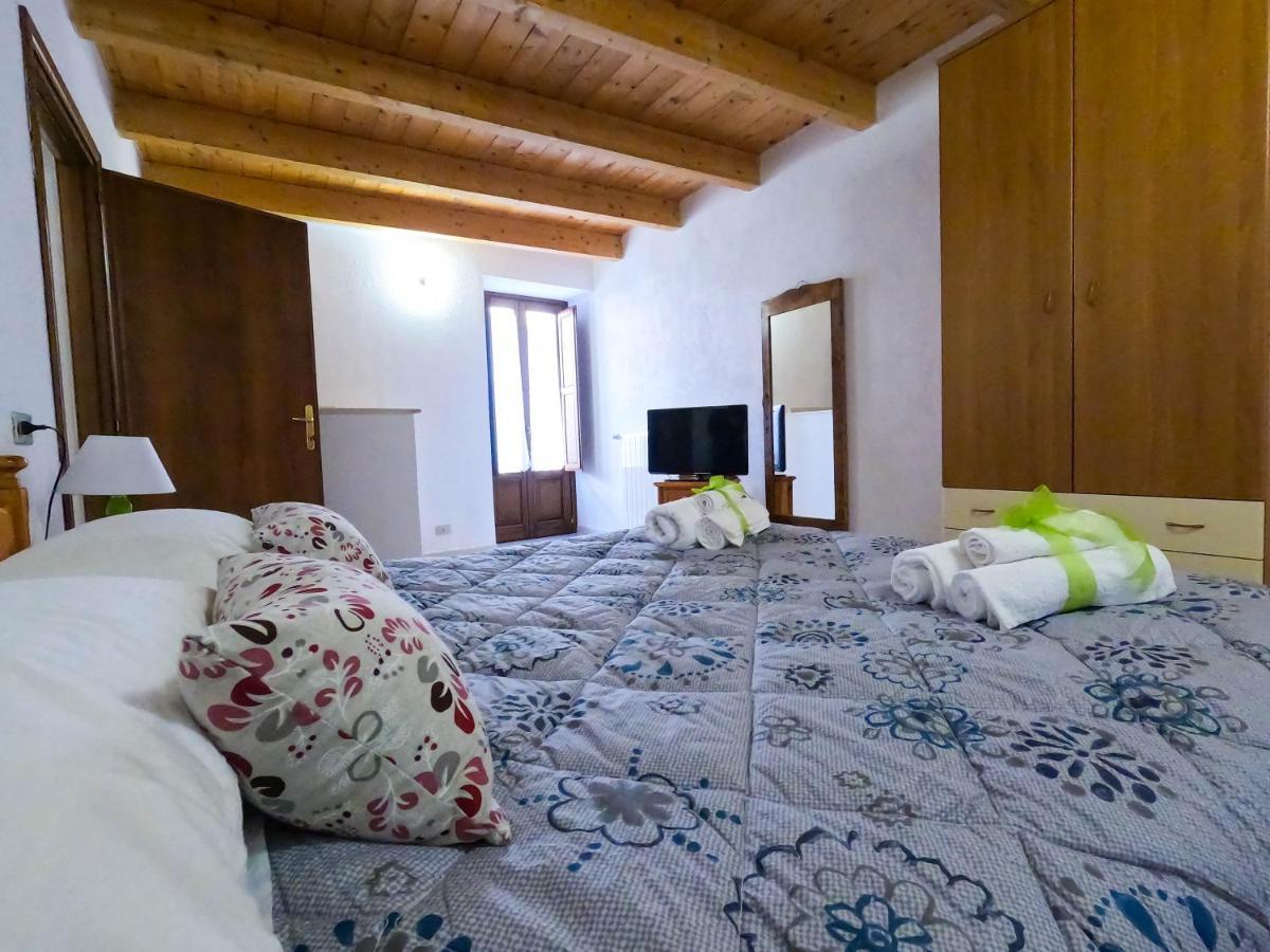 ラクイラ San Domenico House - Centro Storico Bed & Breakfast エクステリア 写真