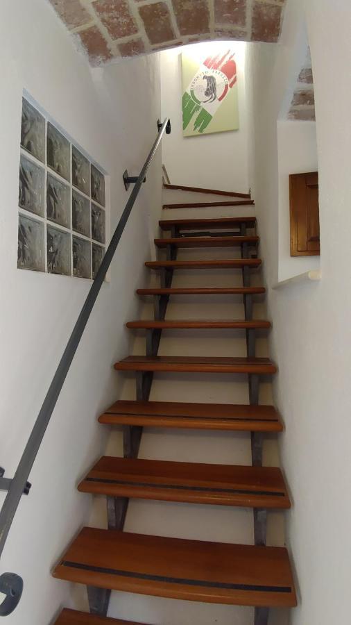 ラクイラ San Domenico House - Centro Storico Bed & Breakfast エクステリア 写真